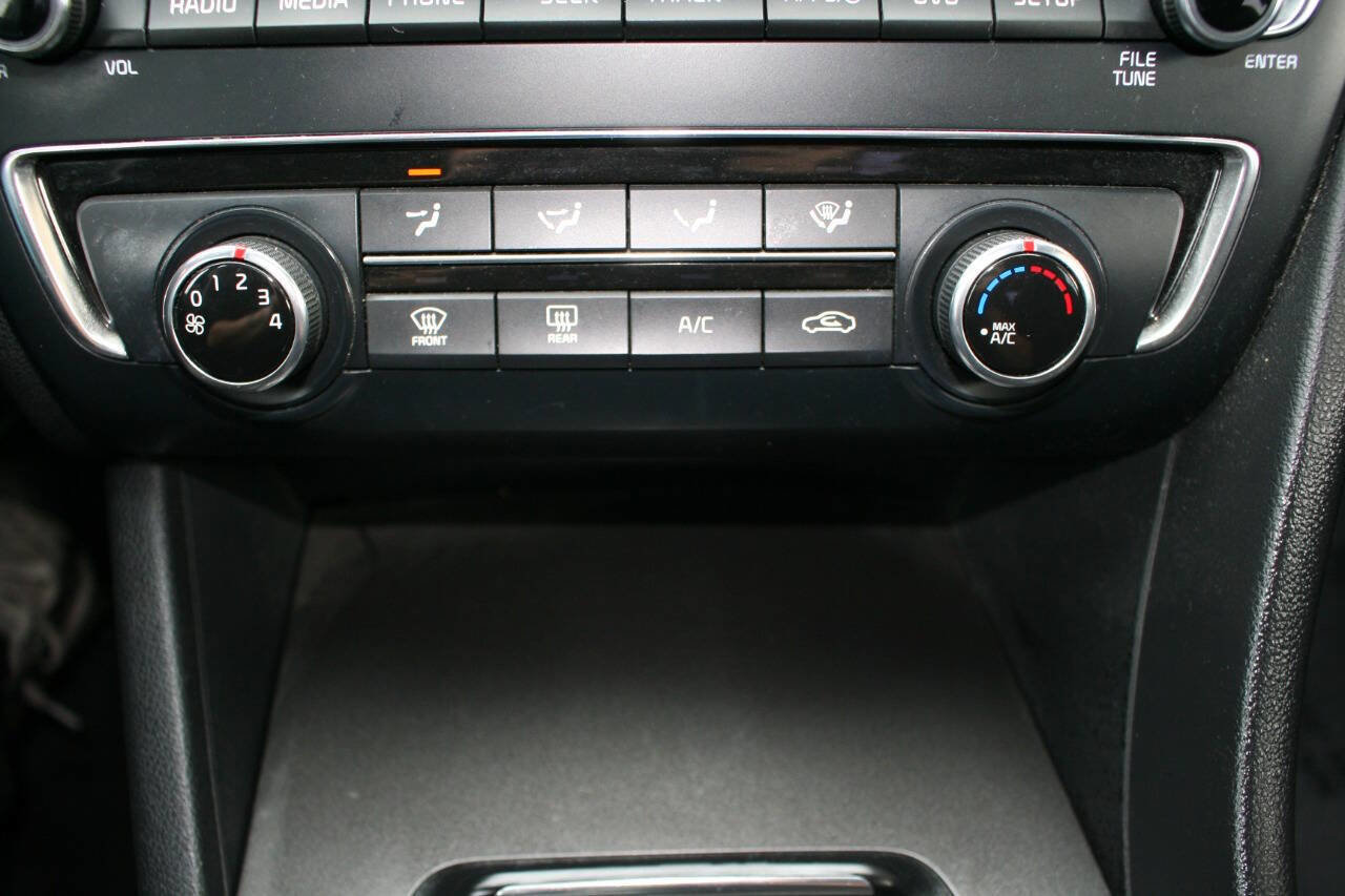 Used 2018 Kia Optima S image 15