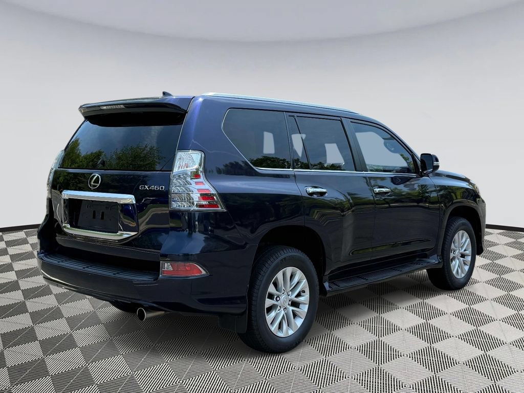 Used 2021 Lexus GX 460 w/ Accessory Package AWD/4WD image 2