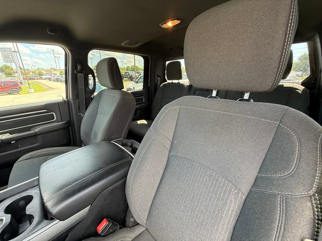 Used 2024 RAM 3500 Big Horn w/ Night Edition AWD/4WD image 14