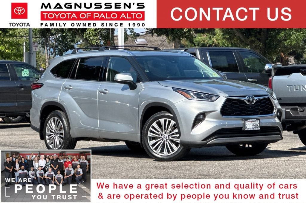 Used 2022 Toyota Highlander Platinum AWD/4WD image 1