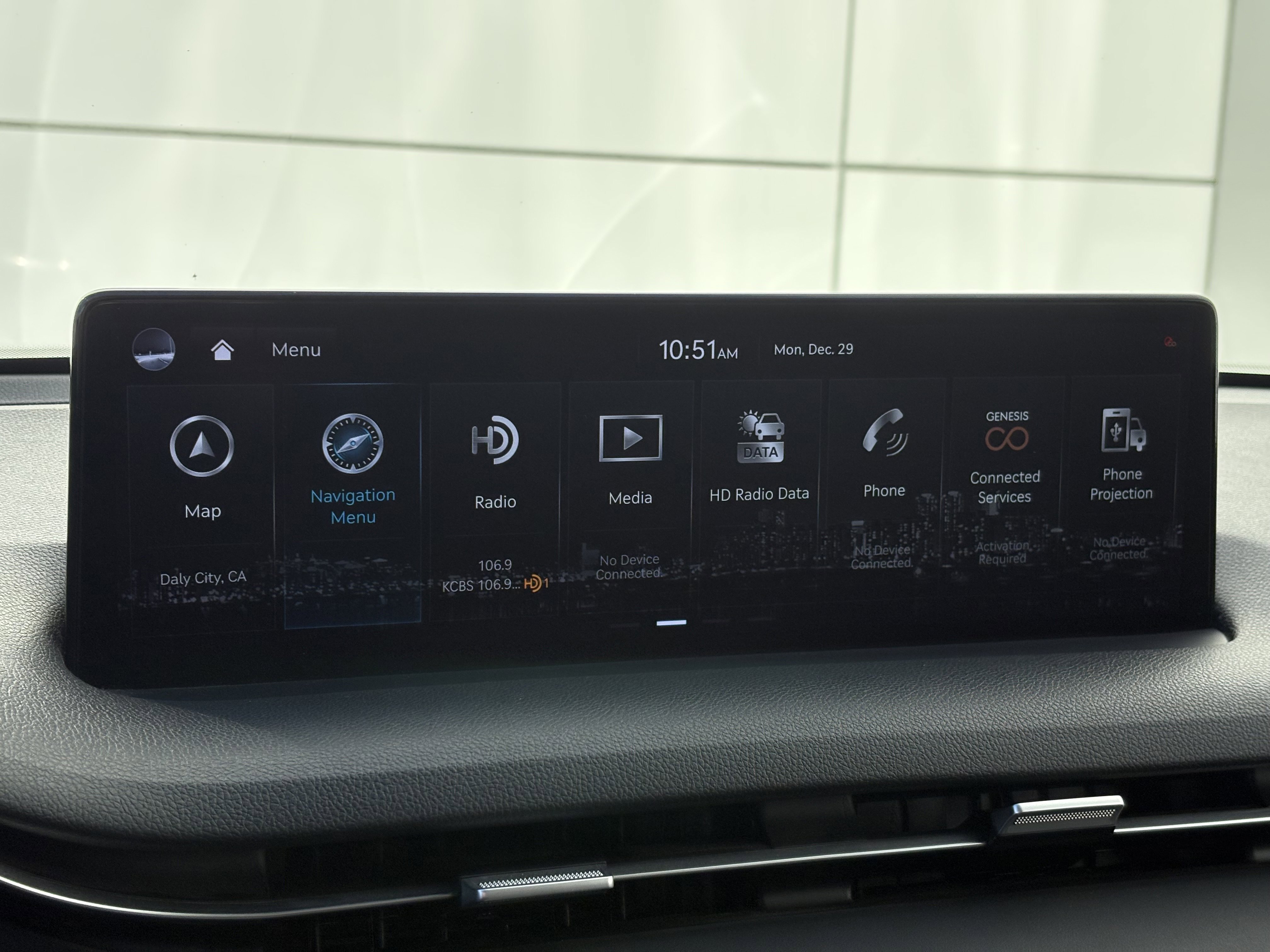 Used 2022 Genesis GV70 2.5T w/ Advanced Package image 21