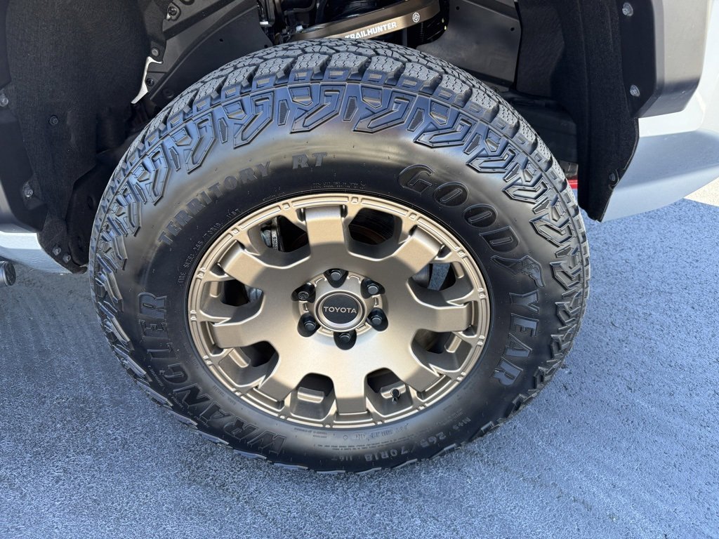 Certified 2025 Toyota Tacoma Trailhunter image 8