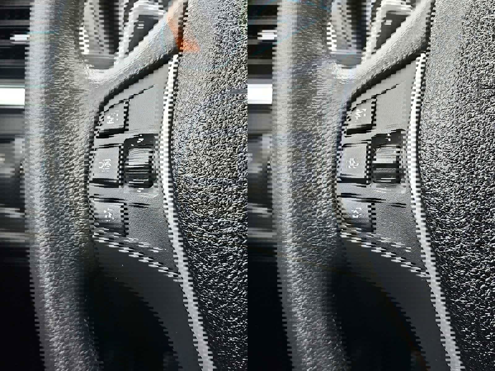 Used 2018 BMW 330i xDrive Sedan w/ Premium Package image 20