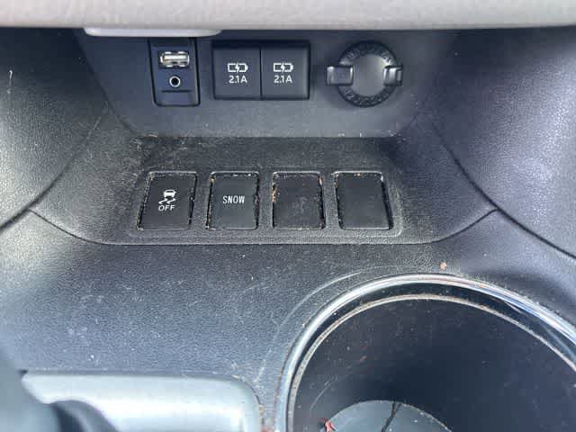 Used 2017 Toyota Highlander XLE FWD image 18
