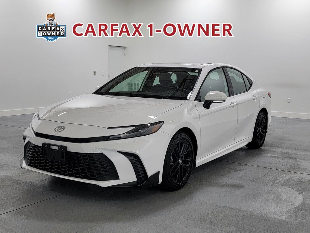 Used 2026 Toyota Camry SE w/ Convenience Package FWD image 4
