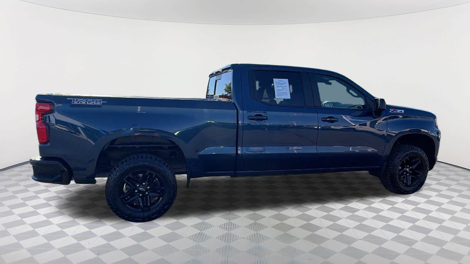 Used 2021 Chevrolet Silverado 1500 LT Trail Boss w/ Convenience Package II AWD/4WD image 4