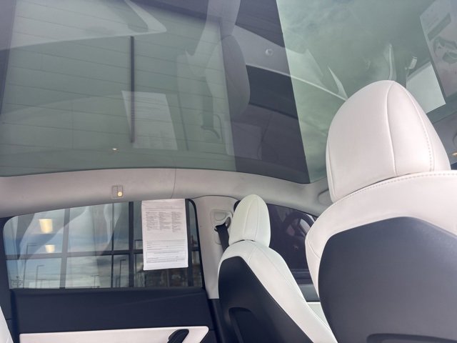 Used 2021 Tesla Model Y Performance image 16