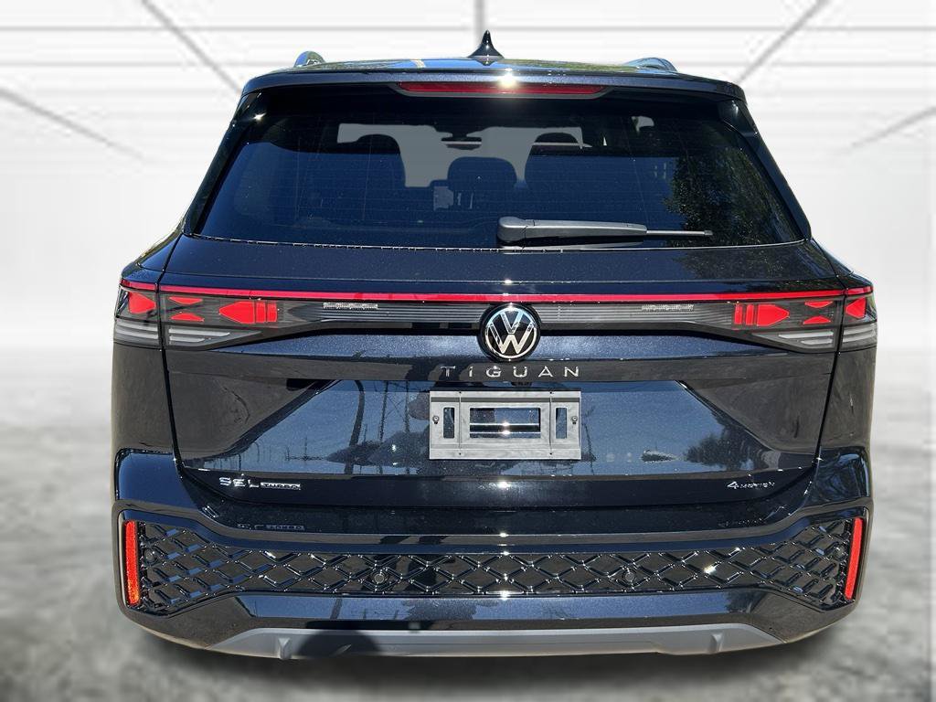 New 2027 Volkswagen Tiguan SEL R-Line AWD/4WD image 5