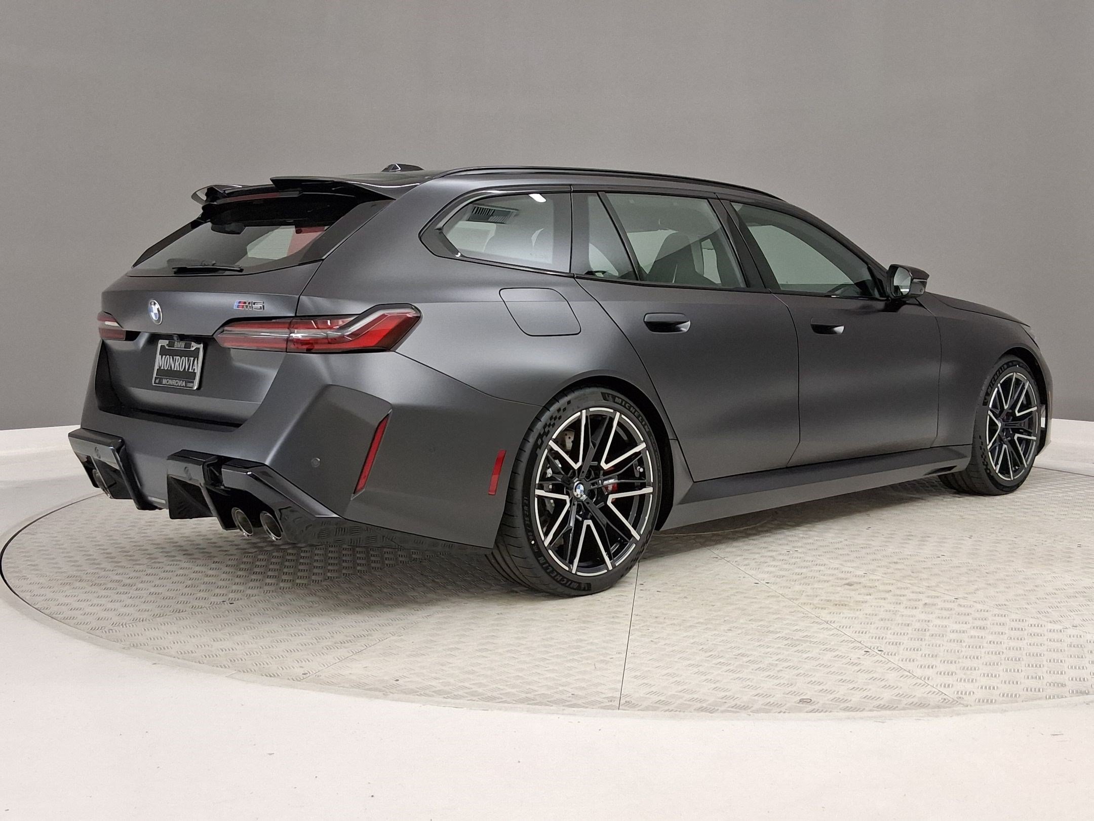 New 2027 BMW M5 Touring AWD/4WD image 7
