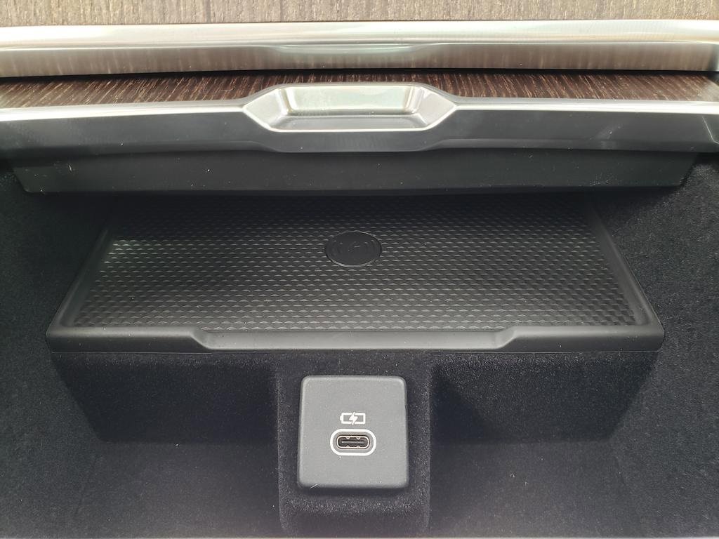 New 2025 Land Rover Range Rover Long Wheelbase SE image 22