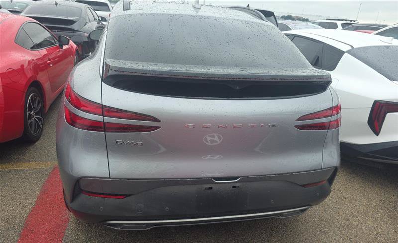 Used 2025 Genesis GV60 Advanced AWD/4WD image 5