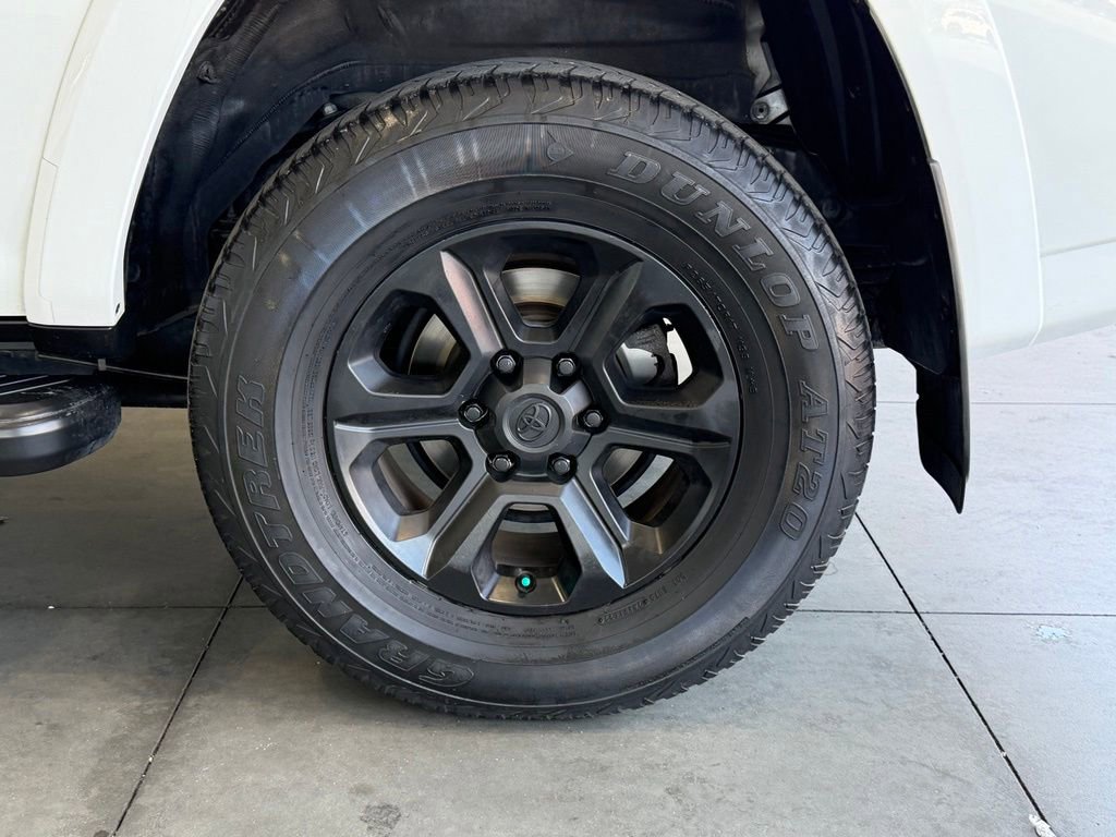 Certified 2022 Toyota 4Runner SR5 Premium w/ Moonroof Package RWD image 17