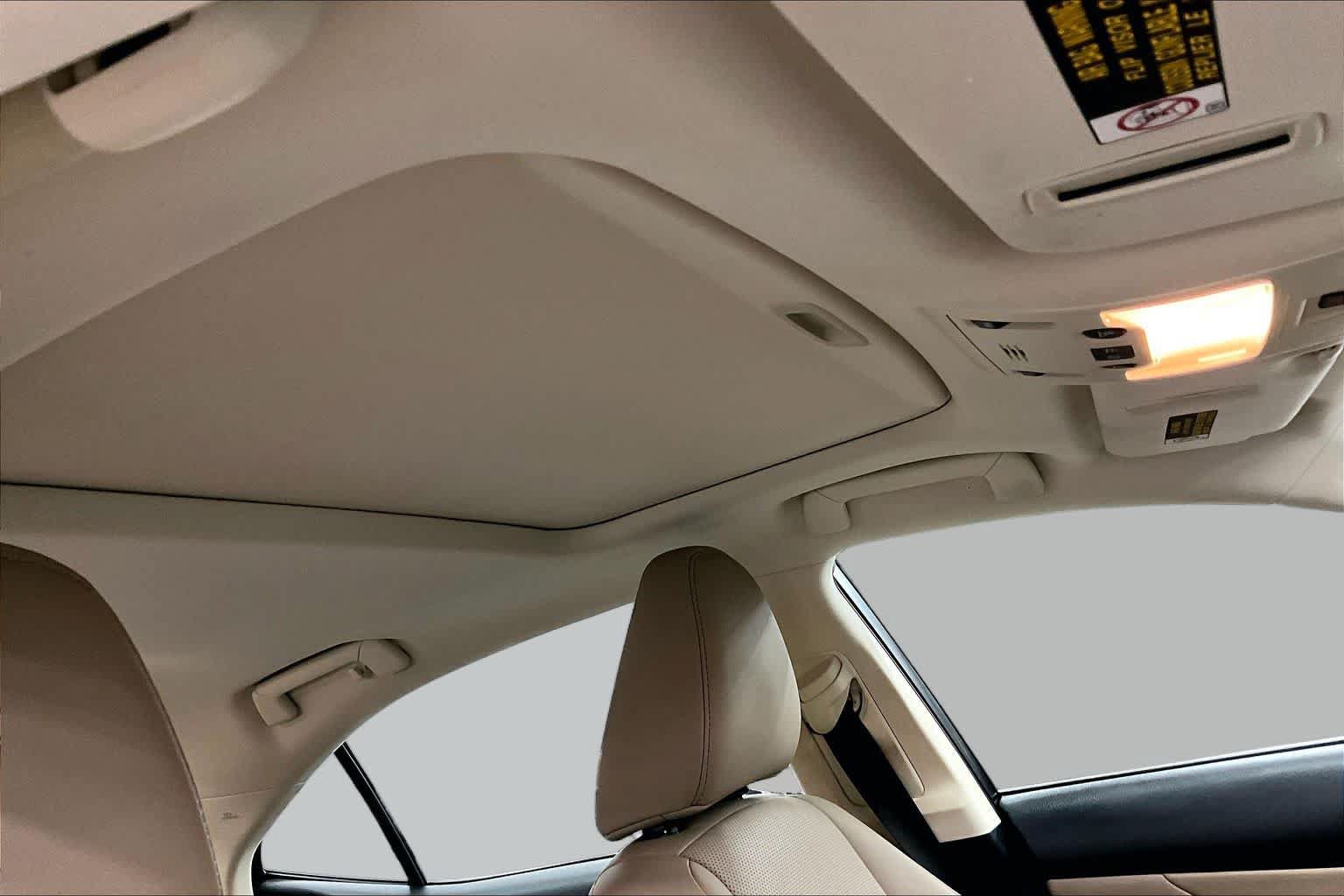 Used 2018 Lexus IS 300 w/ Accessory Package 2 RWD image 13