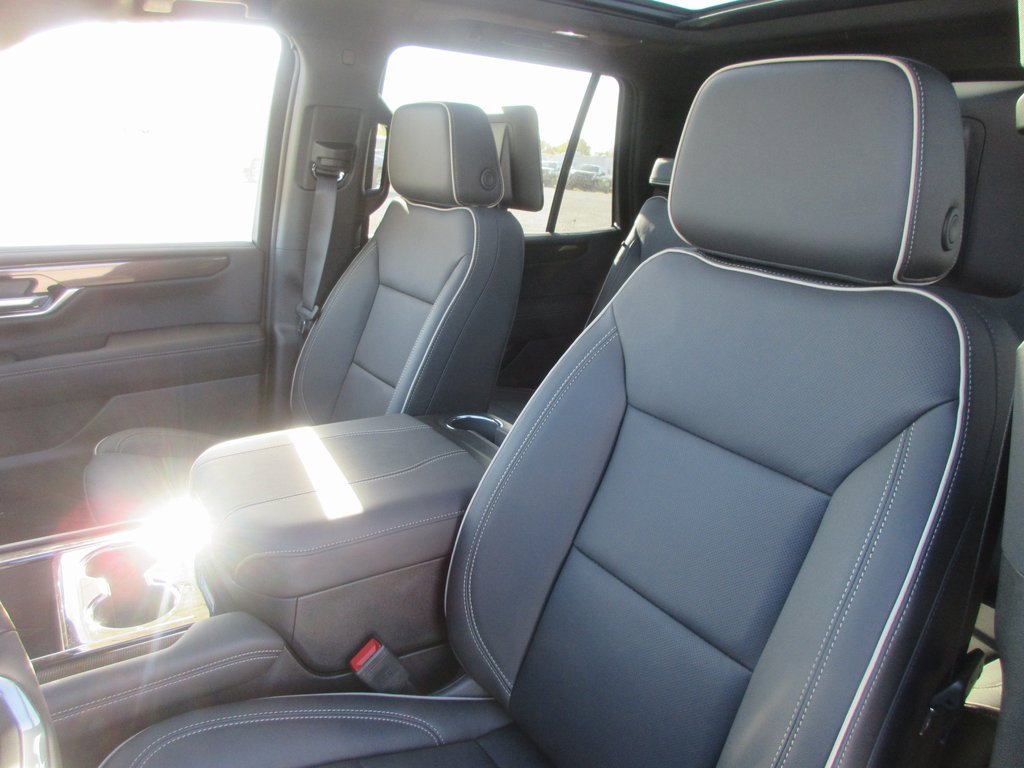 New 2026 GMC Yukon Elevation image 13