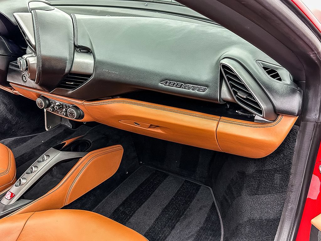 Certified 2018 Ferrari 488 GTB RWD image 18