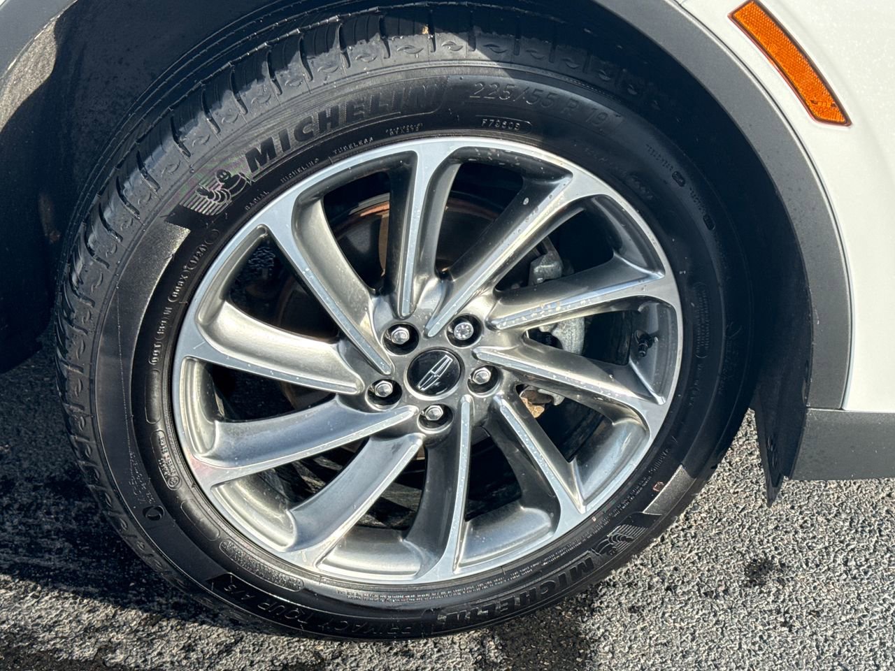 Used 2024 Lincoln Corsair AWD w/ Equipment Group 101A image 9