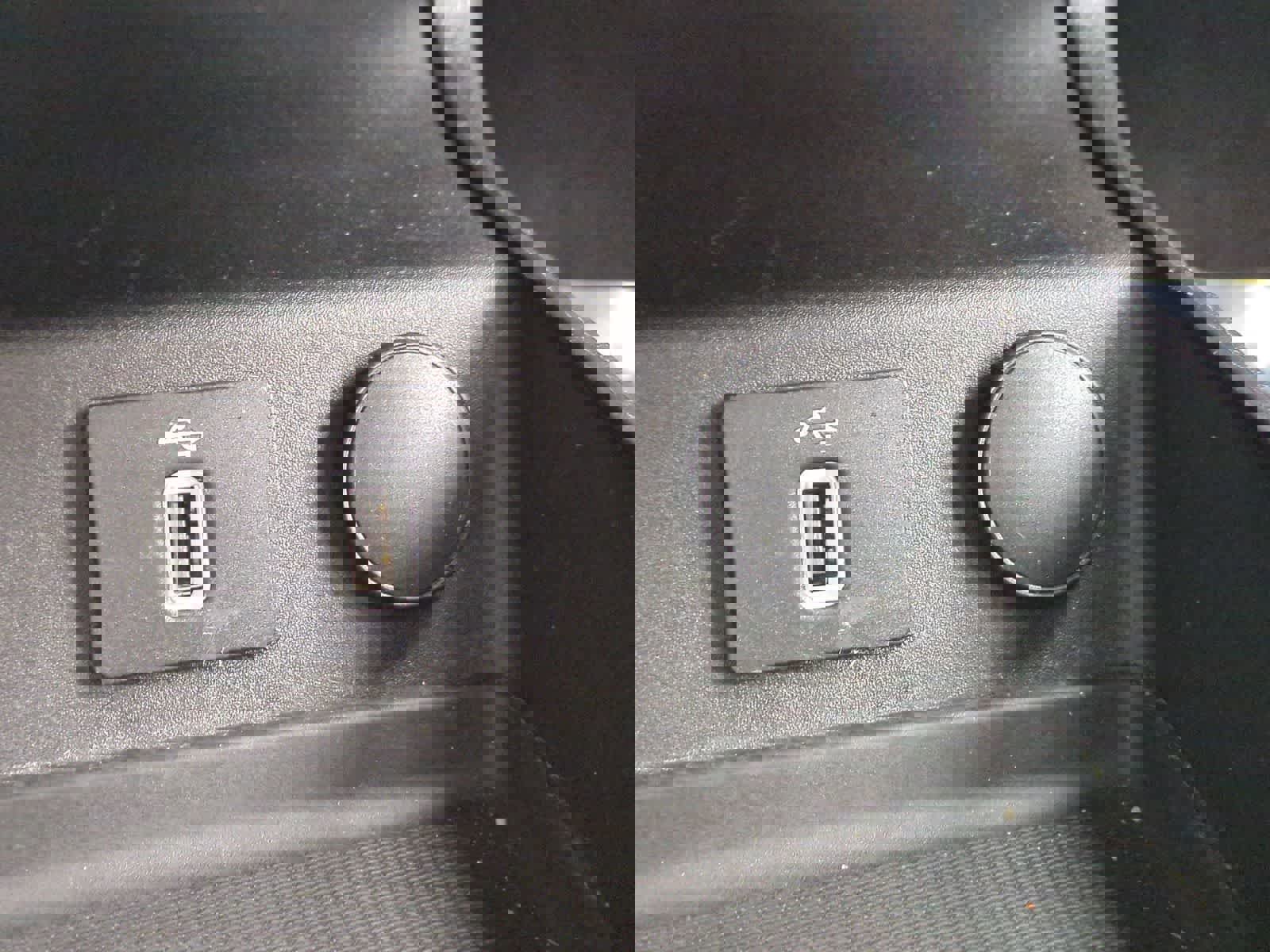 Used 2017 Ford Fusion Titanium image 30