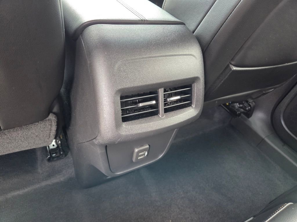 Certified 2021 GMC Terrain SLT w/ Elevation Edition image 8