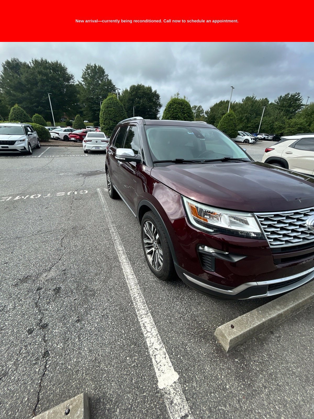 Used 2019 Ford Explorer Platinum AWD/4WD image 2