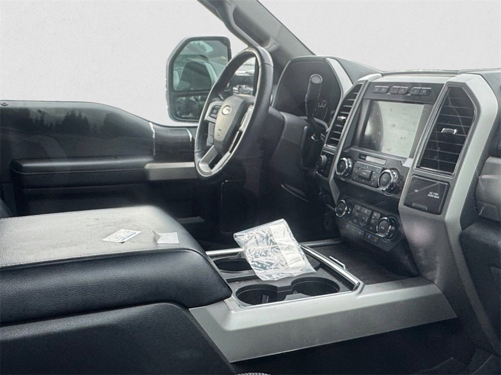Used 2020 Ford F350 Lariat image 7