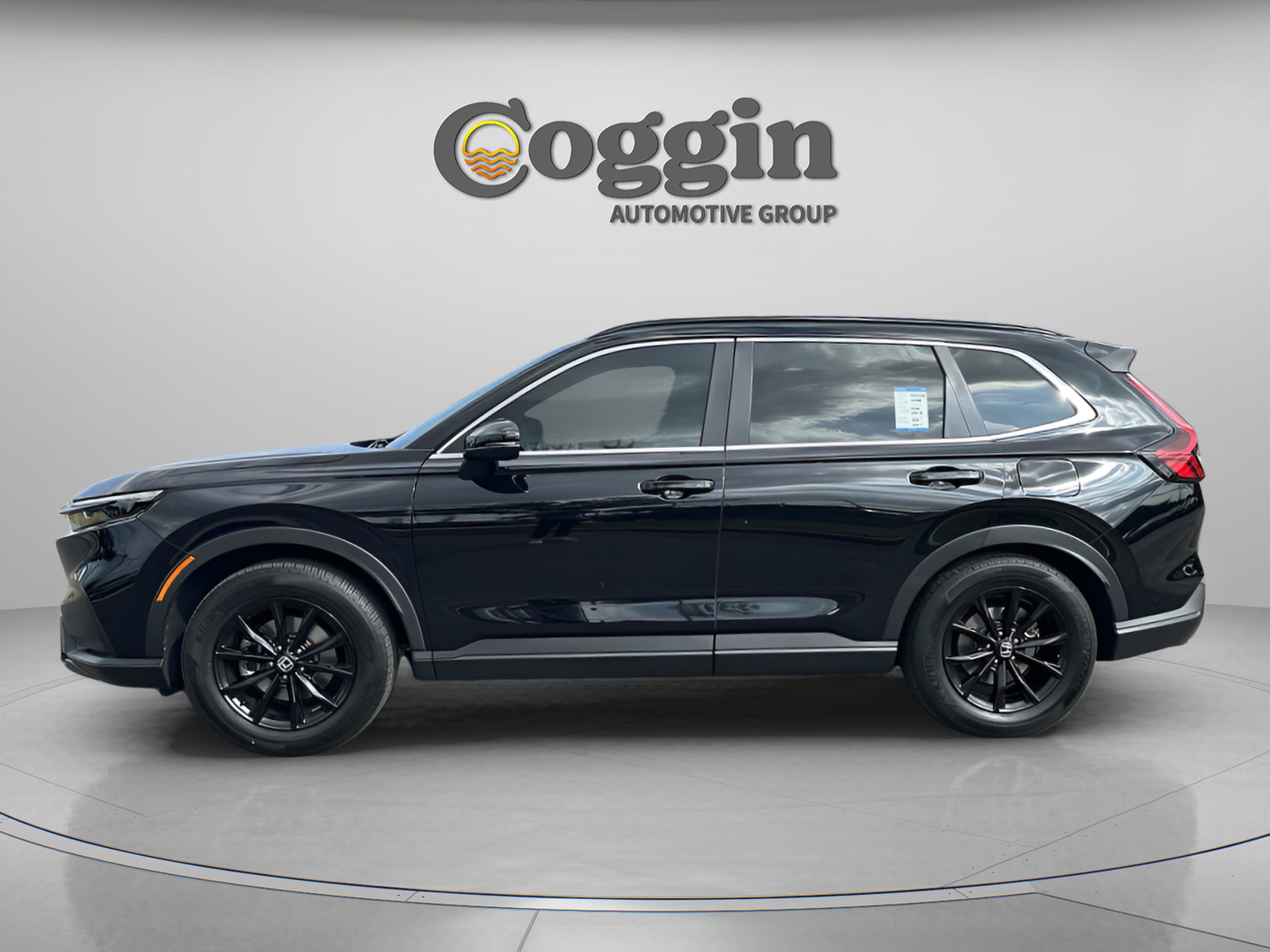 Certified 2025 Honda CR-V Sport image 3