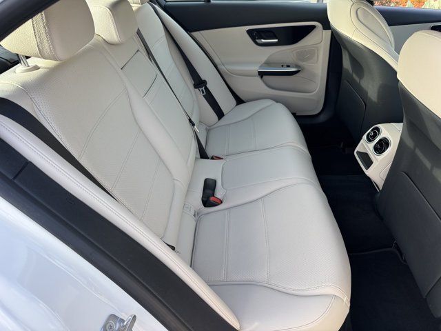Used 2024 Mercedes-Benz C 300 Sedan image 8