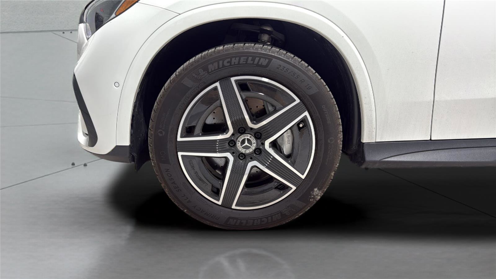 Used 2025 Mercedes-Benz GLC 300 4MATIC image 31