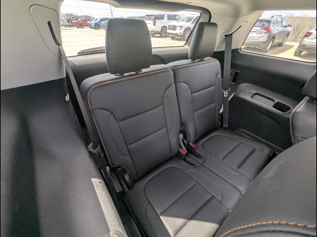 Used 2021 GMC Acadia AT4 w/ Preferred Package image 22