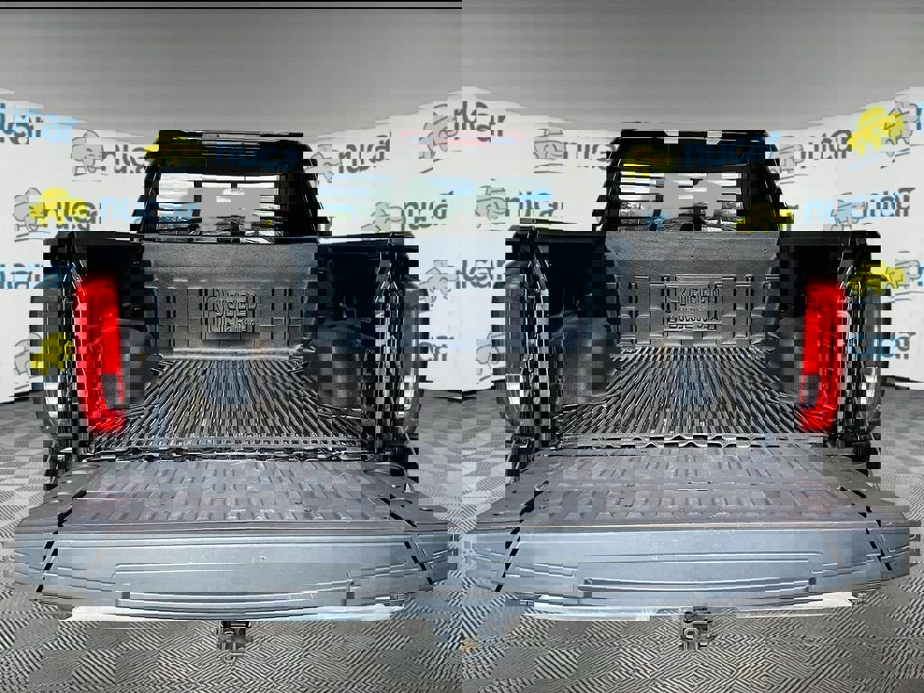 Used 2024 GMC Sierra 1500 SLT image 9