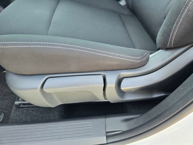 Used 2024 Nissan Rogue S FWD image 17