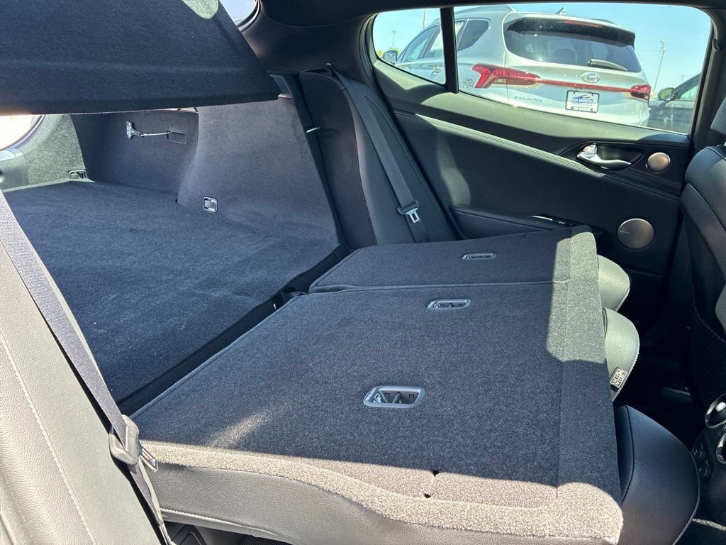 Used 2023 Kia Stinger GT-Line w/ Sun & Sound Package RWD image 24