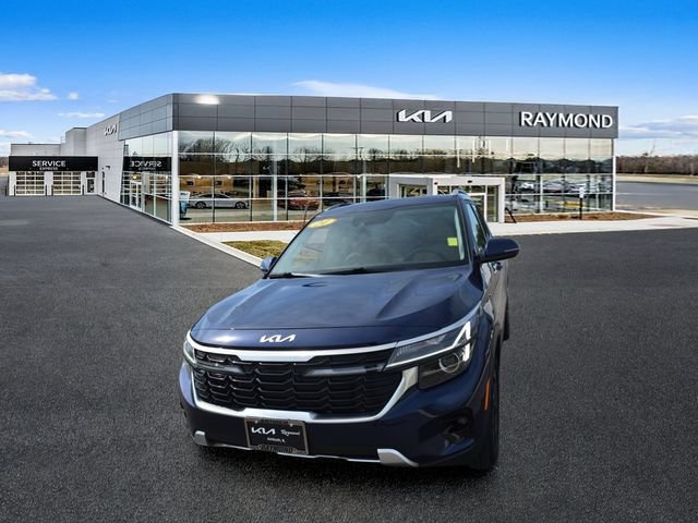 Certified 2024 Kia Seltos EX AWD/4WD image 7