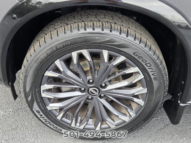 Certified 2024 Nissan Rogue Platinum w/ Platinum Premium Package FWD image 17