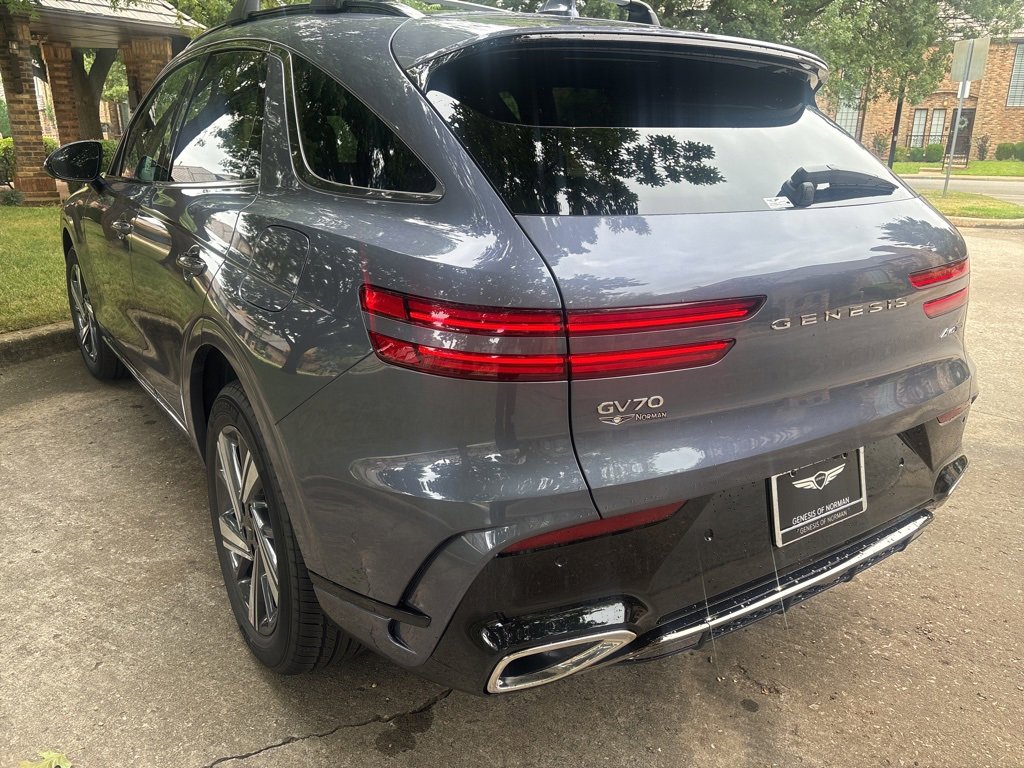 New 2026 Genesis GV70 3.5T Sport Advanced image 4