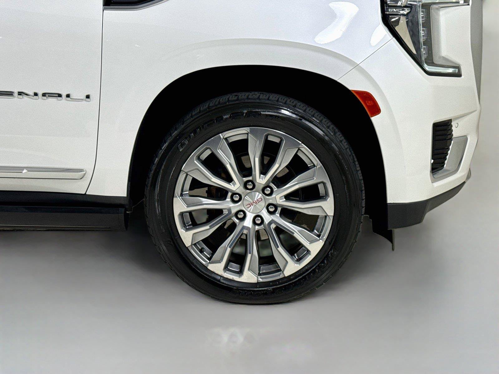 Used 2022 GMC Yukon Denali AWD/4WD image 35