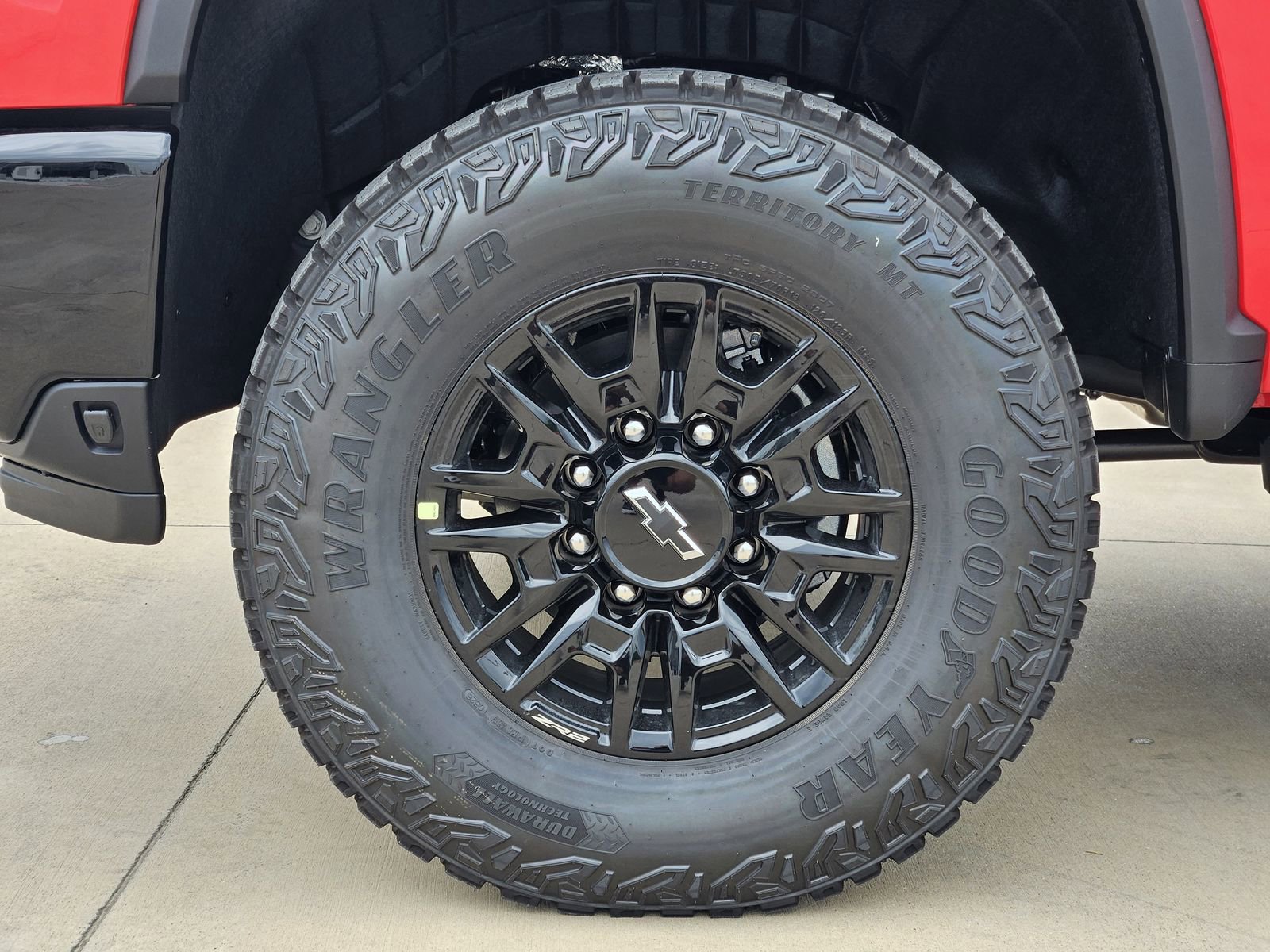 New 2026 Chevrolet Silverado 2500 ZR2 AWD/4WD image 13