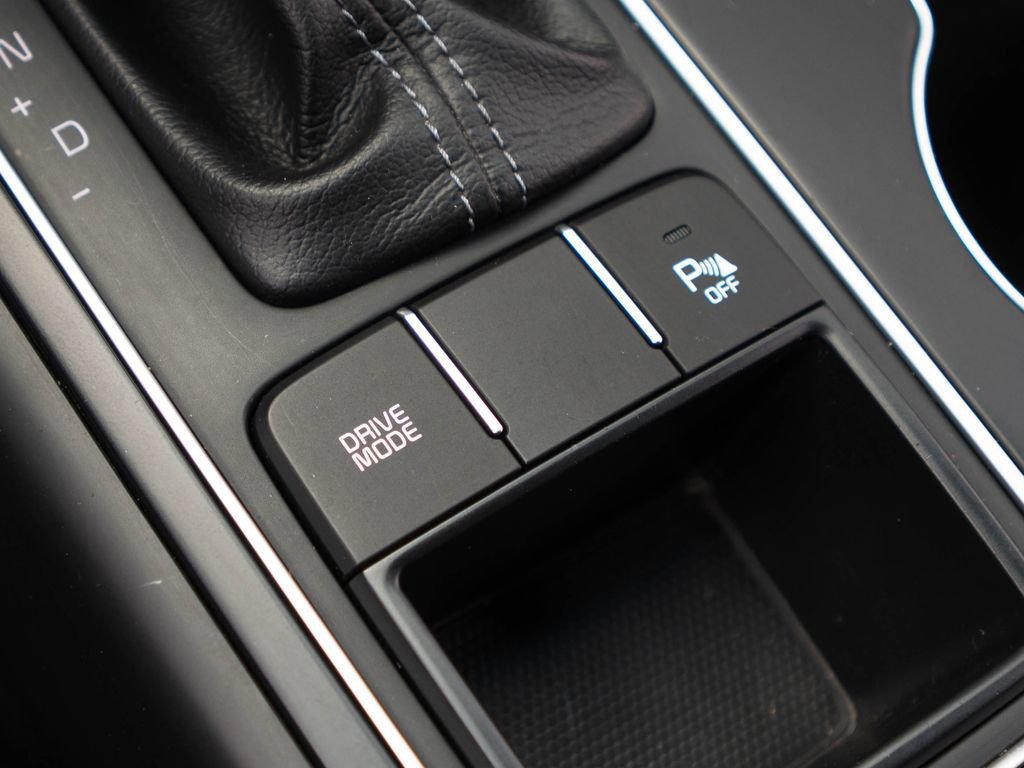 Used 2019 Kia Sorento LX w/ LX Convenience Package image 24