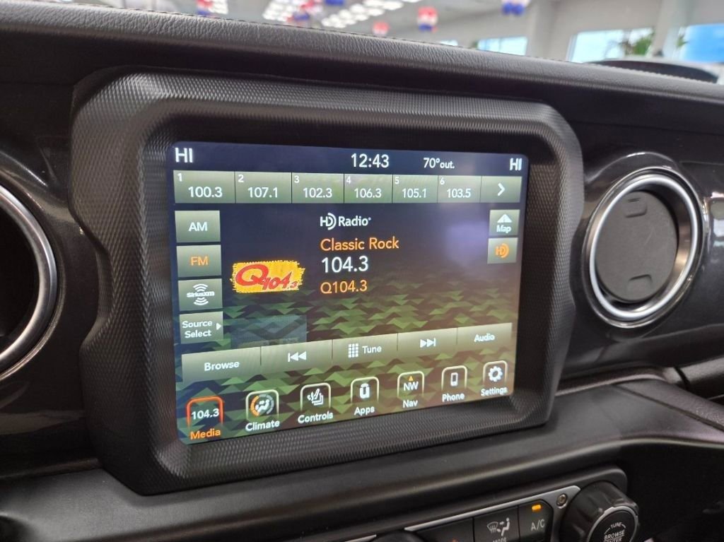 Used 2021 Jeep Wrangler Unlimited Sahara image 15