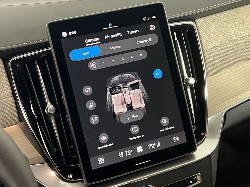 New 2026 Volvo XC90 T8 Ultra w/ Protection Package Premier image 15