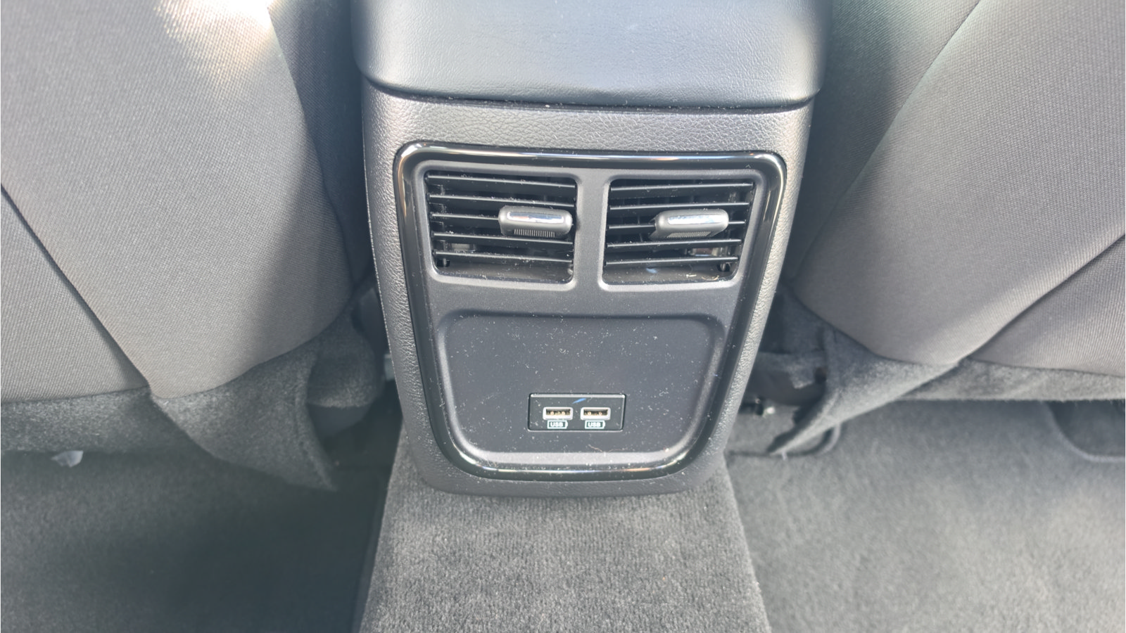 Used 2021 Dodge Charger SXT w/ Blacktop Package AWD/4WD image 22