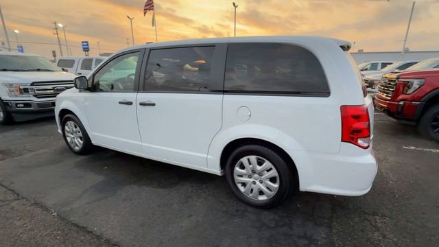 Used 2020 Dodge Grand Caravan SE w/ UConnect Hands-Free Group FWD image 6