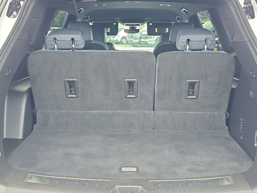 Used 2024 Buick Enclave Premium image 9