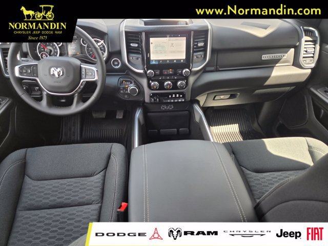 New 2026 RAM 1500 Big Horn w/ Night Edition AWD/4WD image 9