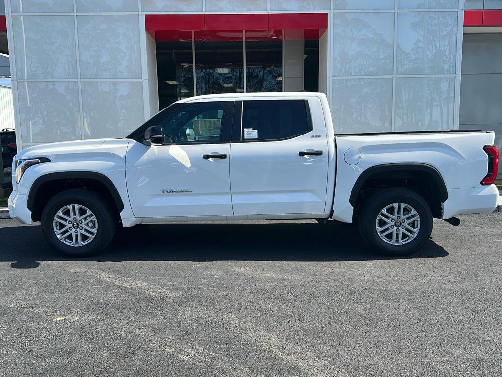 New 2025 Toyota Tundra SR5 w/ SR5 Convenience Package AWD/4WD video 2
