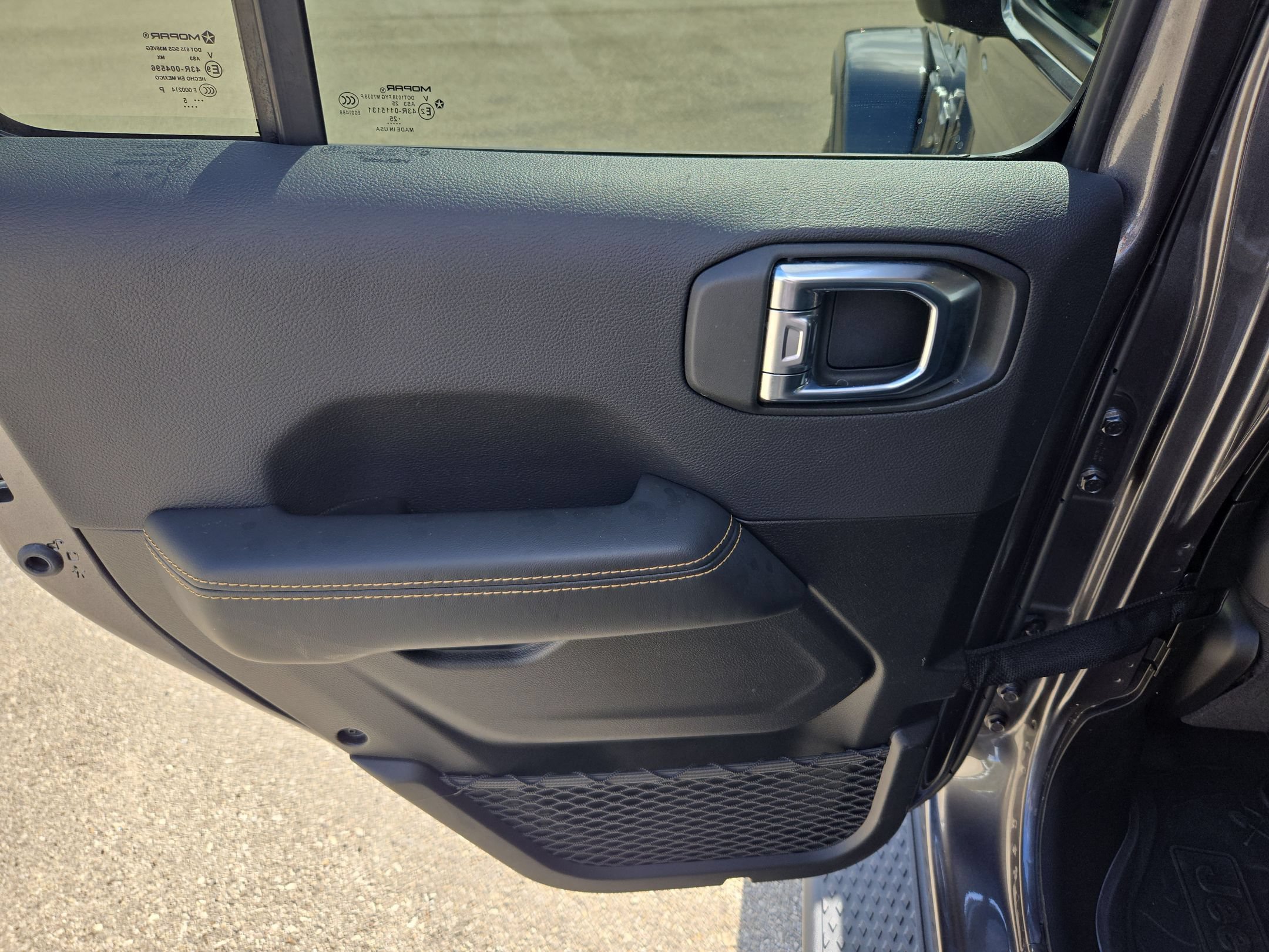 Used 2025 Jeep Gladiator Sport AWD/4WD image 14
