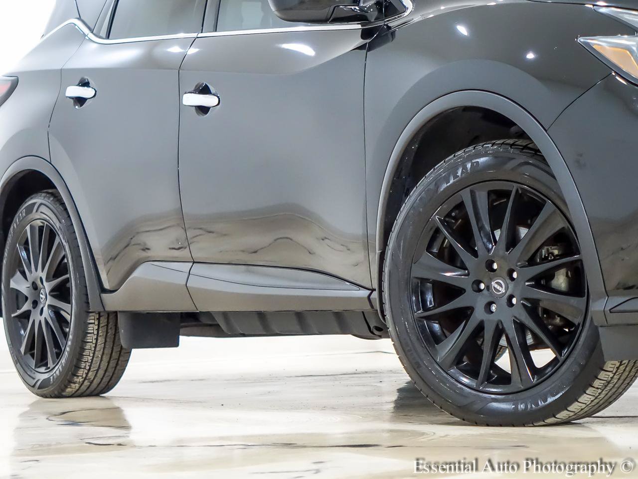 Used 2023 Nissan Murano SV w/ SV Midnight Edition Package FWD image 4