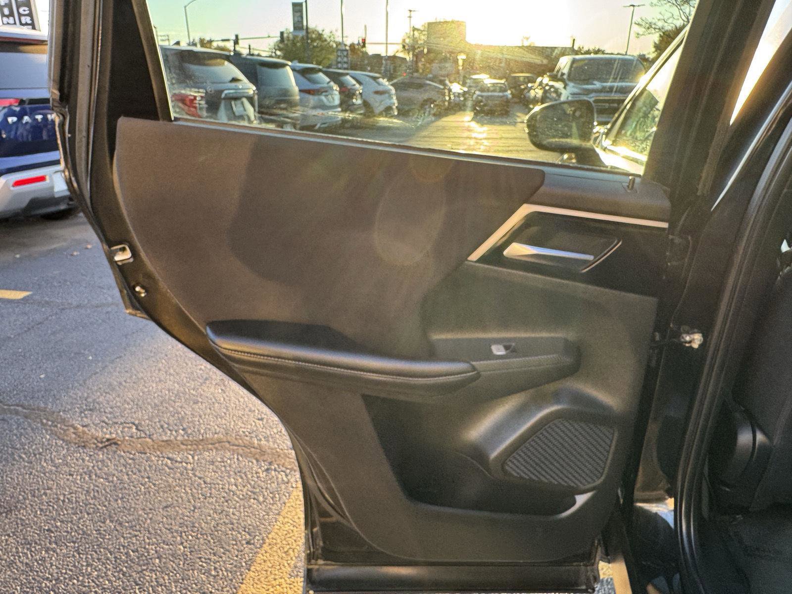 Used 2022 Mitsubishi Outlander ES image 31