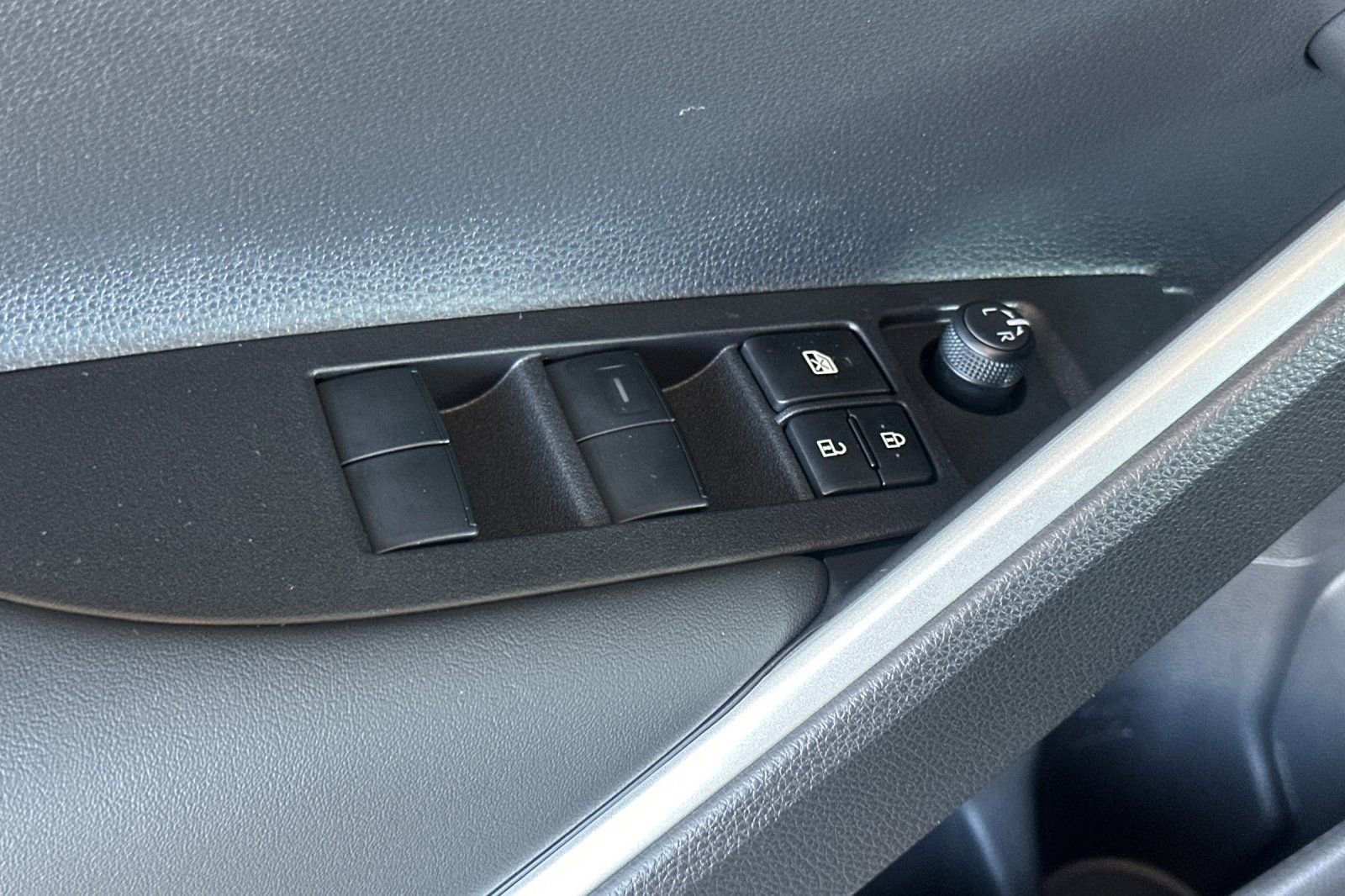 Certified 2026 Toyota Corolla Cross LE image 14