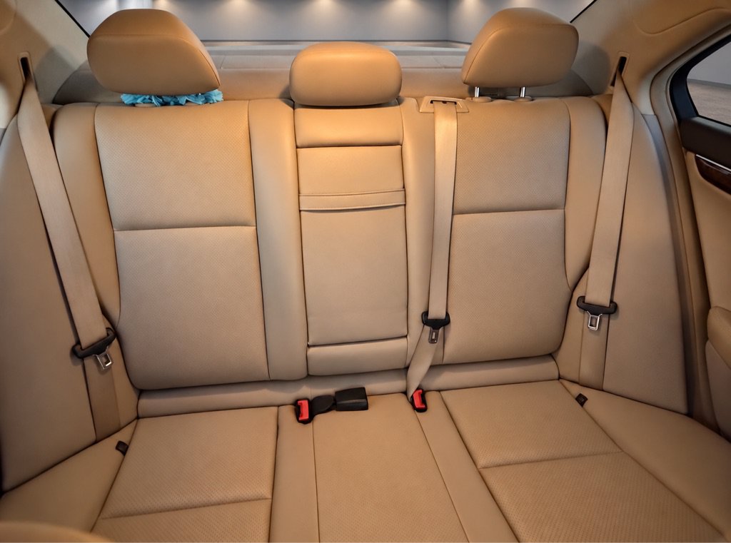 Used 2012 Mercedes-Benz C 300 4MATIC Sedan image 16