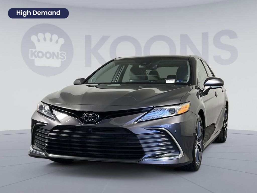 Used 2023 Toyota Camry XLE w/ Navigation Package